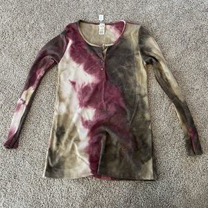 Boutique NWT tie die long sleeve size small